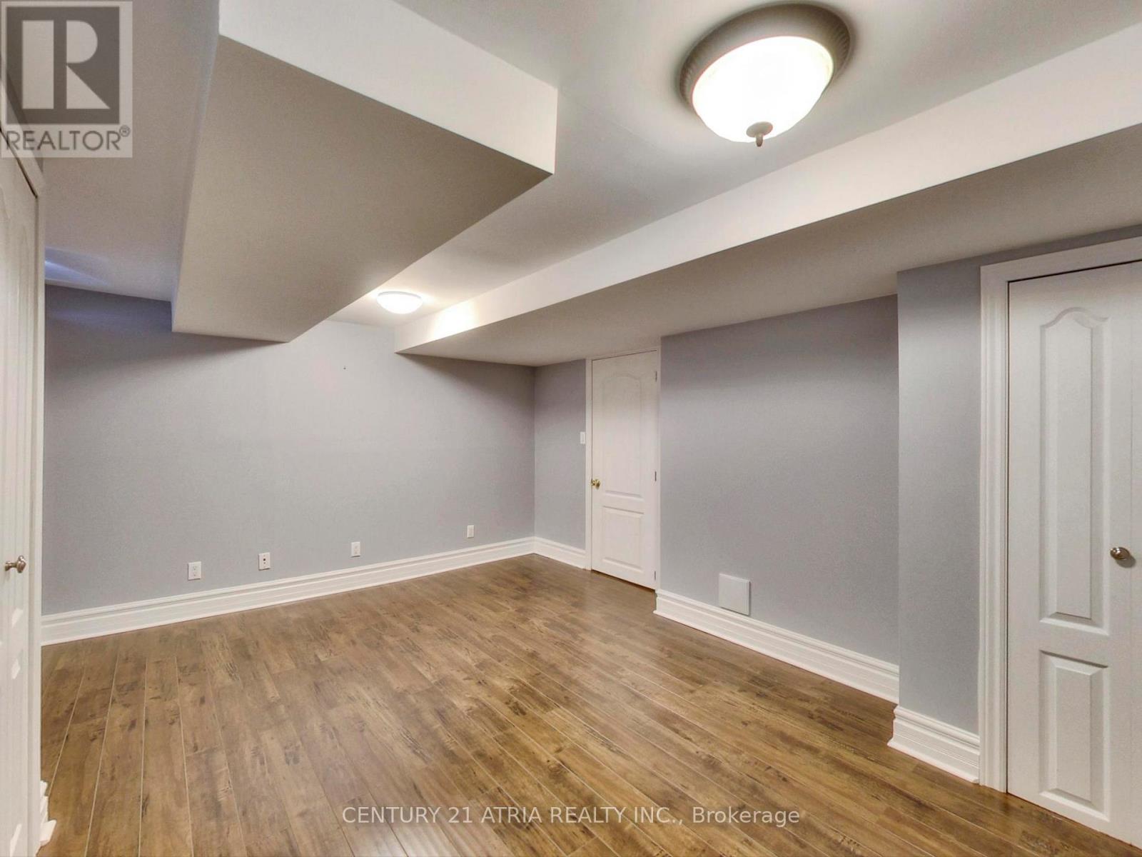 2 Whalen Court, Richmond Hill, Ontario  L4C 9T5 - Photo 32 - N12477148