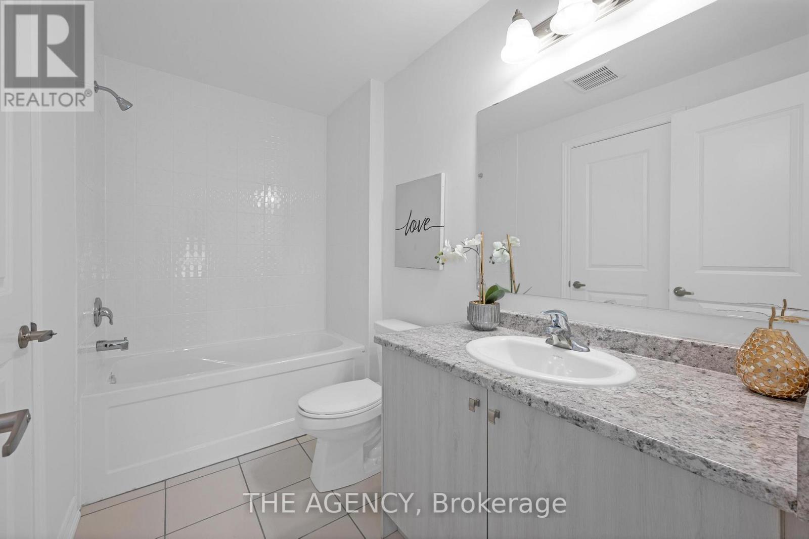 33 Bruce Boyd Drive, Markham, Ontario  L6B 1R3 - Photo 10 - N12477155