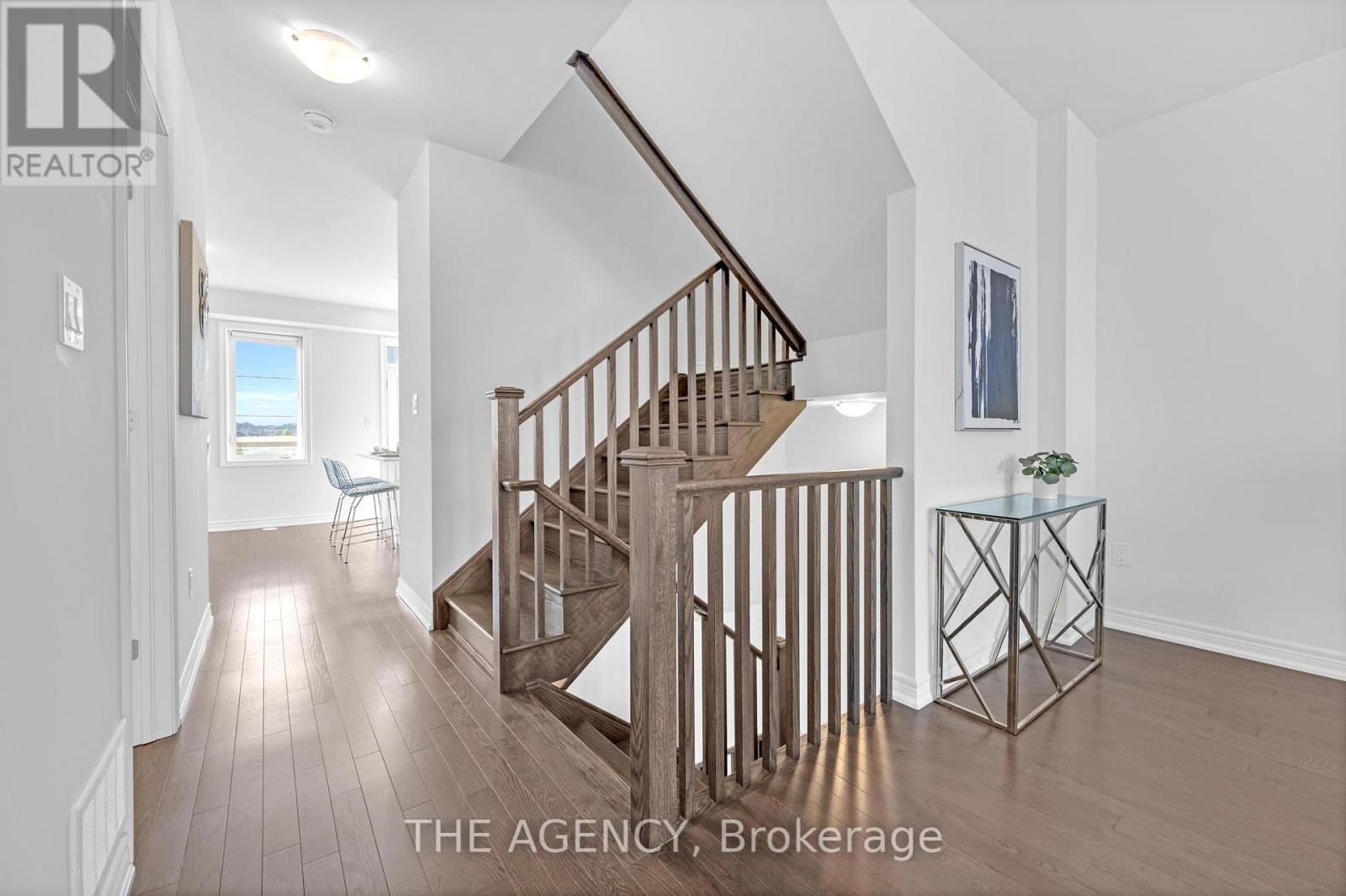 33 Bruce Boyd Drive, Markham, Ontario  L6B 1R3 - Photo 11 - N12477155
