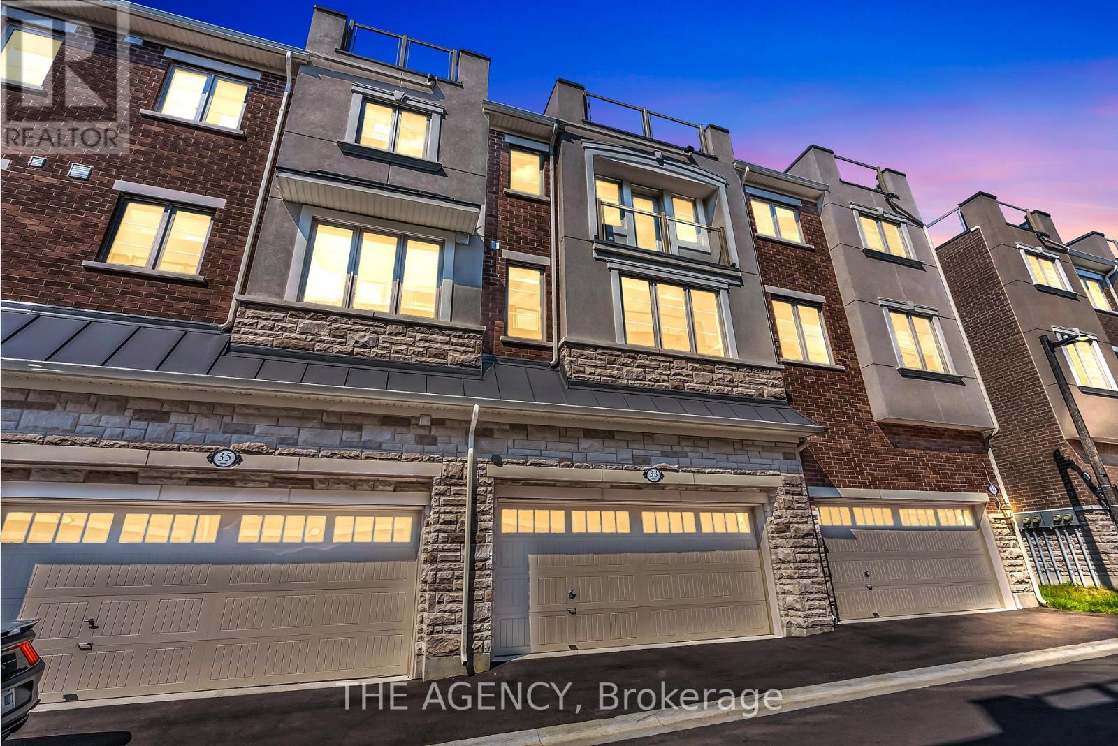 33 Bruce Boyd Drive, Markham, Ontario  L6B 1R3 - Photo 2 - N12477155