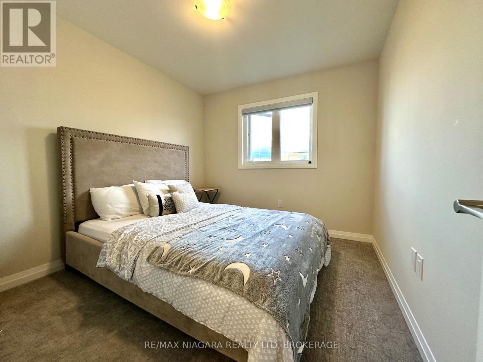 7358 Marvel Drive, Niagara Falls, Ontario  L2H 3V5 - Photo 12 - X12477198