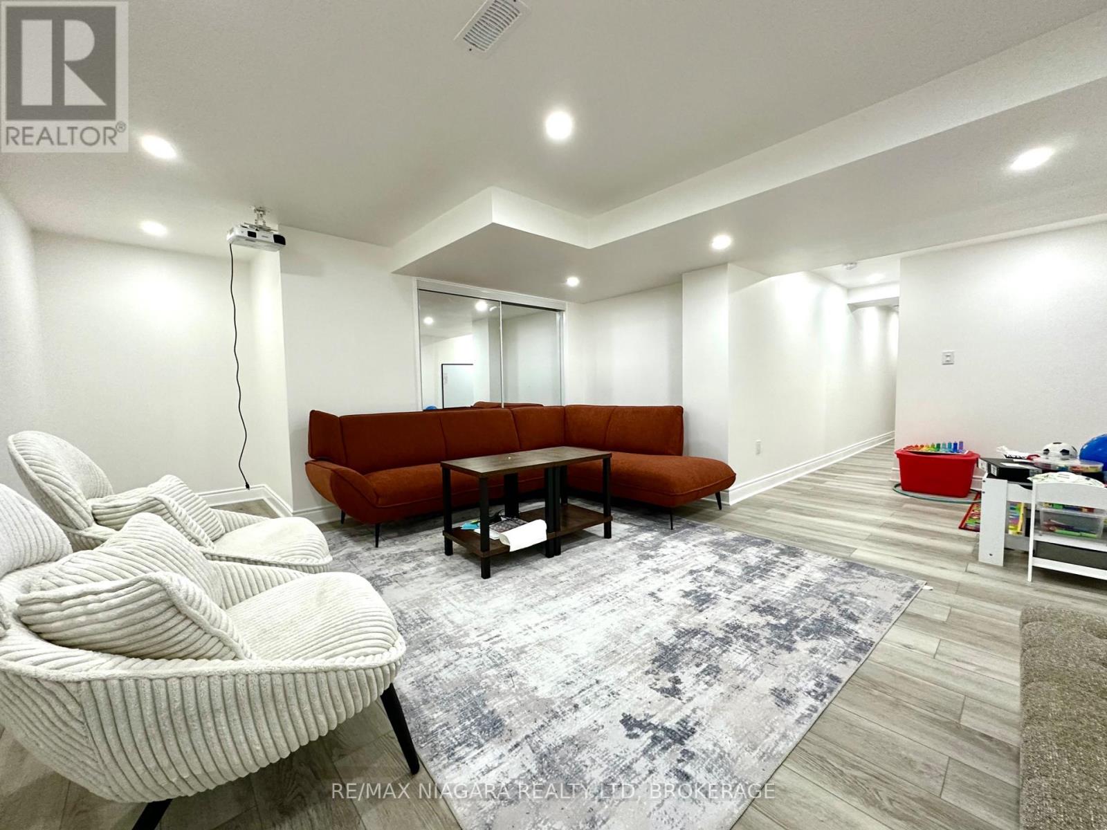 7358 Marvel Drive, Niagara Falls, Ontario  L2H 3V5 - Photo 21 - X12477198