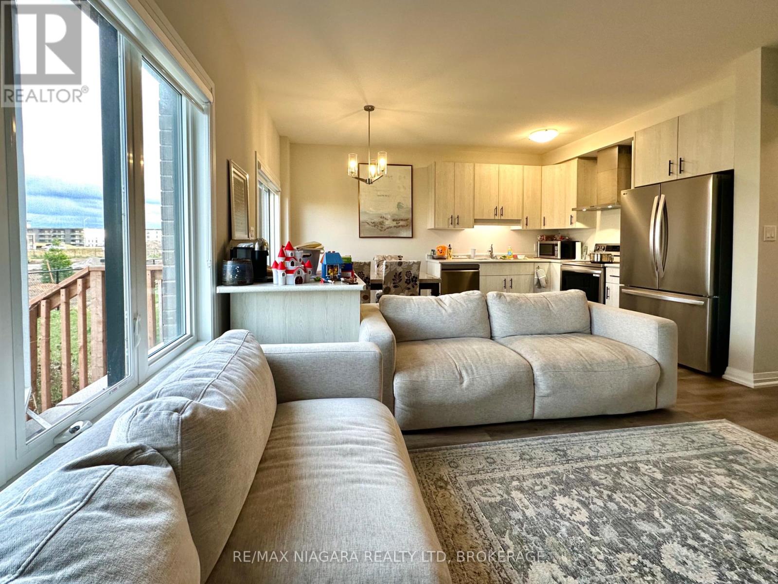 7358 Marvel Drive, Niagara Falls, Ontario  L2H 3V5 - Photo 5 - X12477198