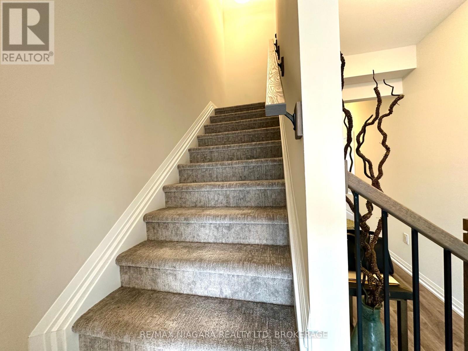 7358 Marvel Drive, Niagara Falls, Ontario  L2H 3V5 - Photo 8 - X12477198