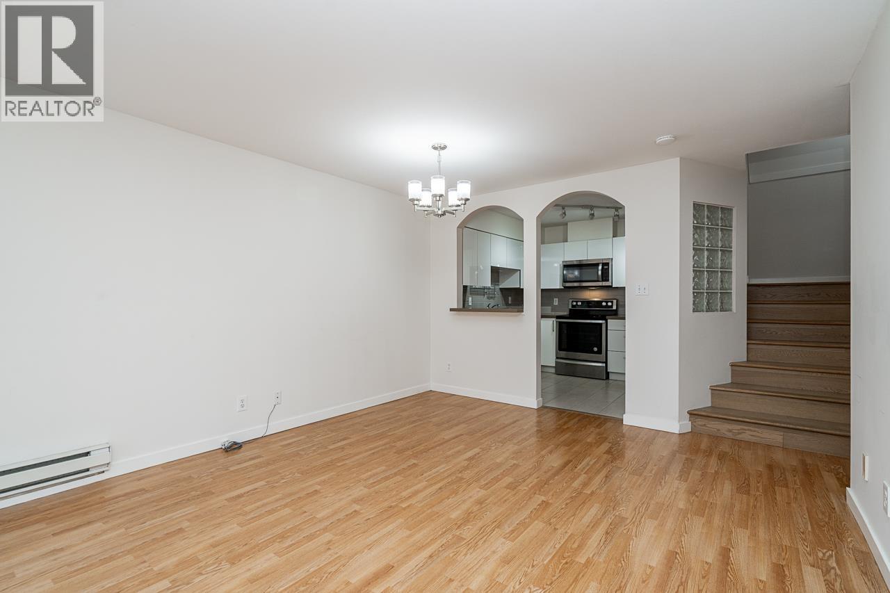 13 7128 18th Avenue, Burnaby, British Columbia  V3N 1H1 - Photo 12 - R3060885