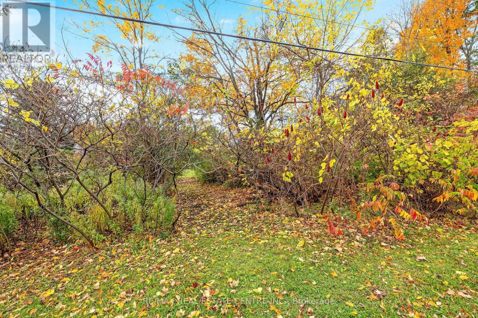 2255 Mohawk Trail, Milton, Ontario  L0P 1B0 - Photo 48 - W12477138