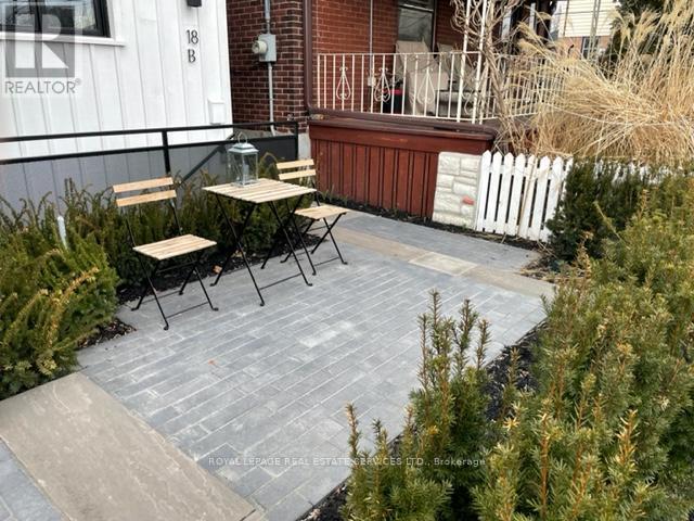 18 Milton Street, Toronto, Ontario  M8Y 2X5 - Photo 20 - W12477143