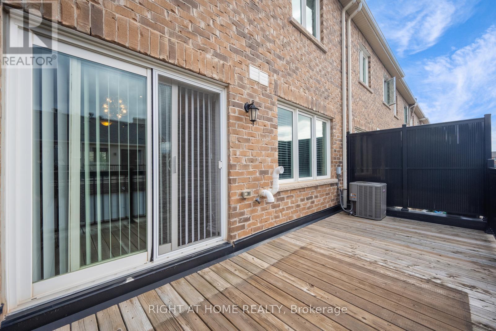 3082 Harbell Gate, Oakville, Ontario  L6M 0Z3 - Photo 23 - W12477156