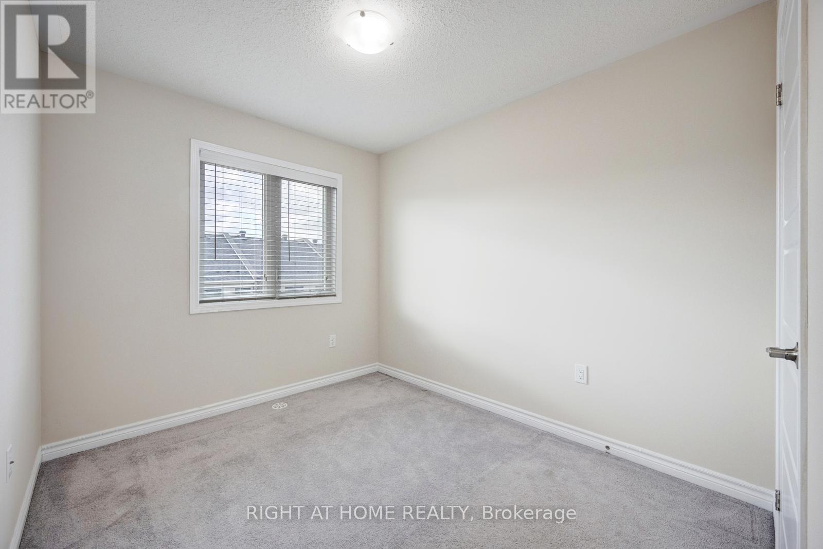 3082 Harbell Gate, Oakville, Ontario  L6M 0Z3 - Photo 37 - W12477156