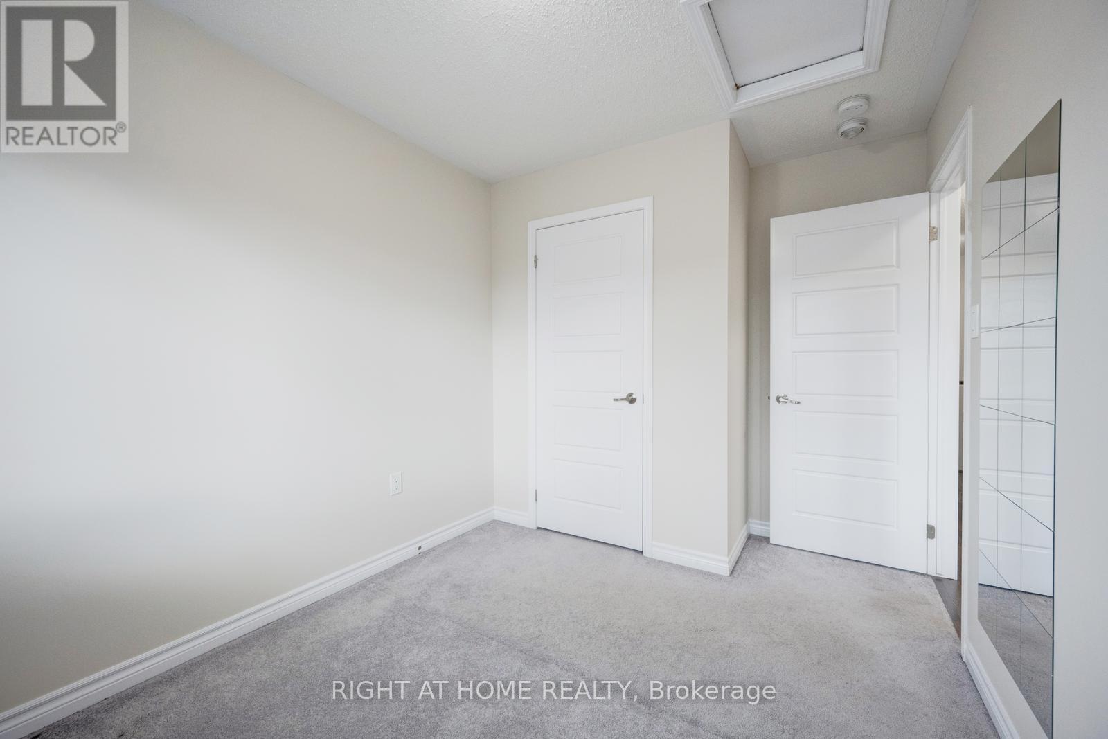 3082 Harbell Gate, Oakville, Ontario  L6M 0Z3 - Photo 39 - W12477156