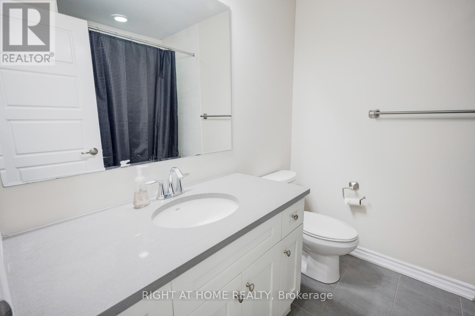 3082 Harbell Gate, Oakville, Ontario  L6M 0Z3 - Photo 40 - W12477156
