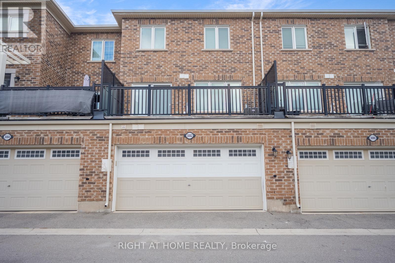 3082 Harbell Gate, Oakville, Ontario  L6M 0Z3 - Photo 48 - W12477156
