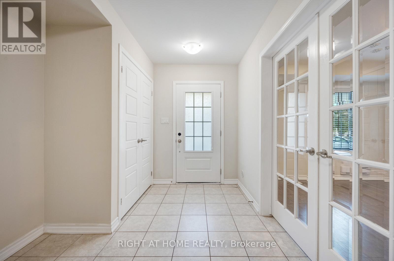 3082 Harbell Gate, Oakville, Ontario  L6M 0Z3 - Photo 49 - W12477156