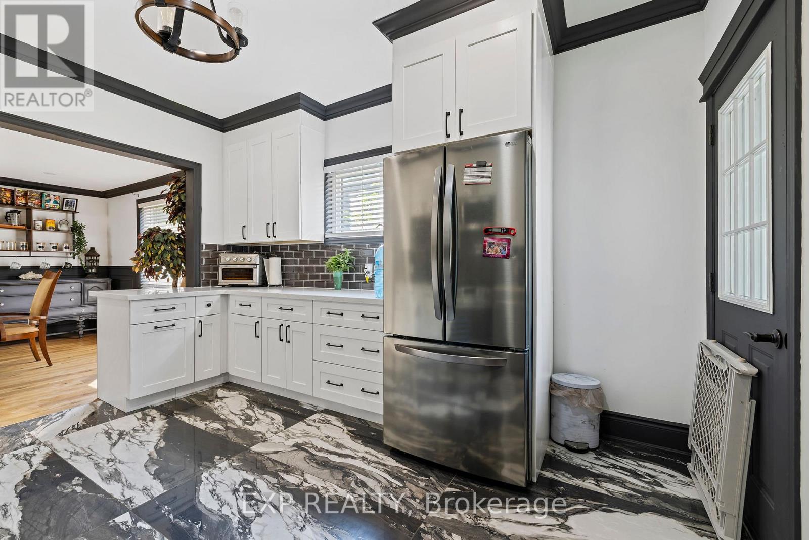 20 Afton Avenue, Hamilton, Ontario  L8M 2B2 - Photo 8 - X12477137