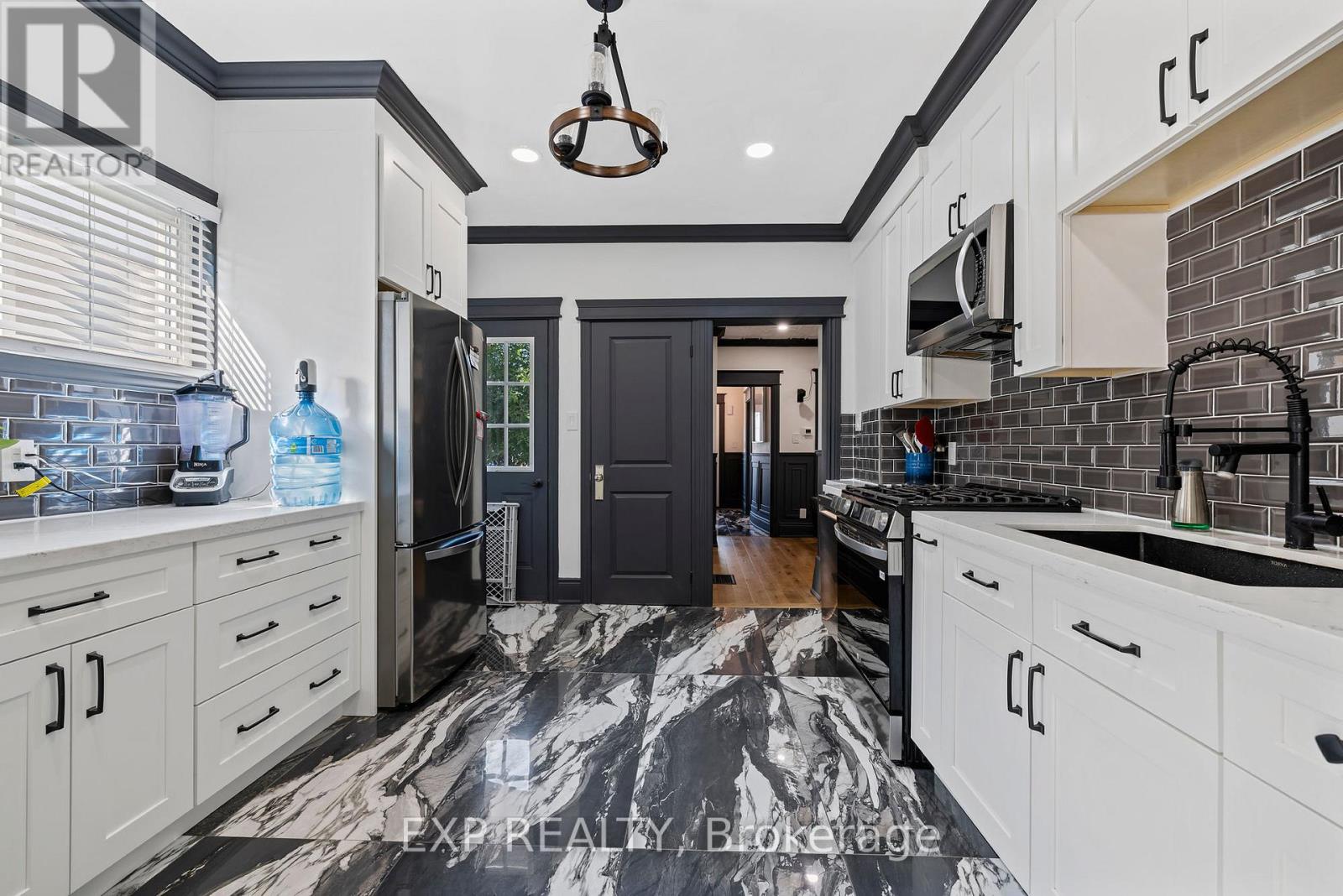 20 Afton Avenue, Hamilton, Ontario  L8M 2B2 - Photo 9 - X12477137