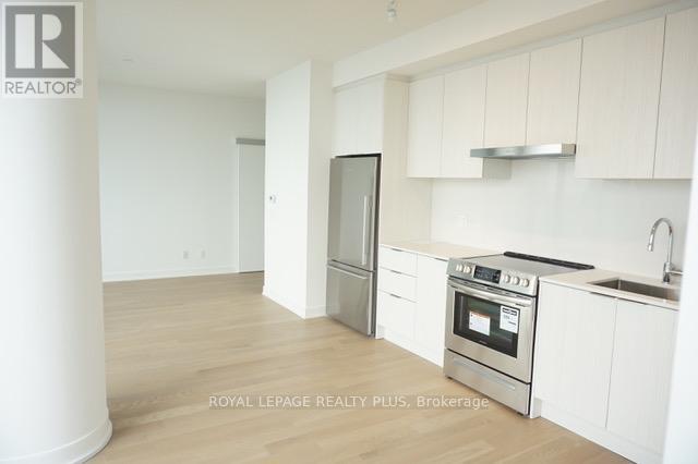 2416 - 25 Richmond Street E, Toronto, Ontario  M5C 0A6 - Photo 3 - C12477189
