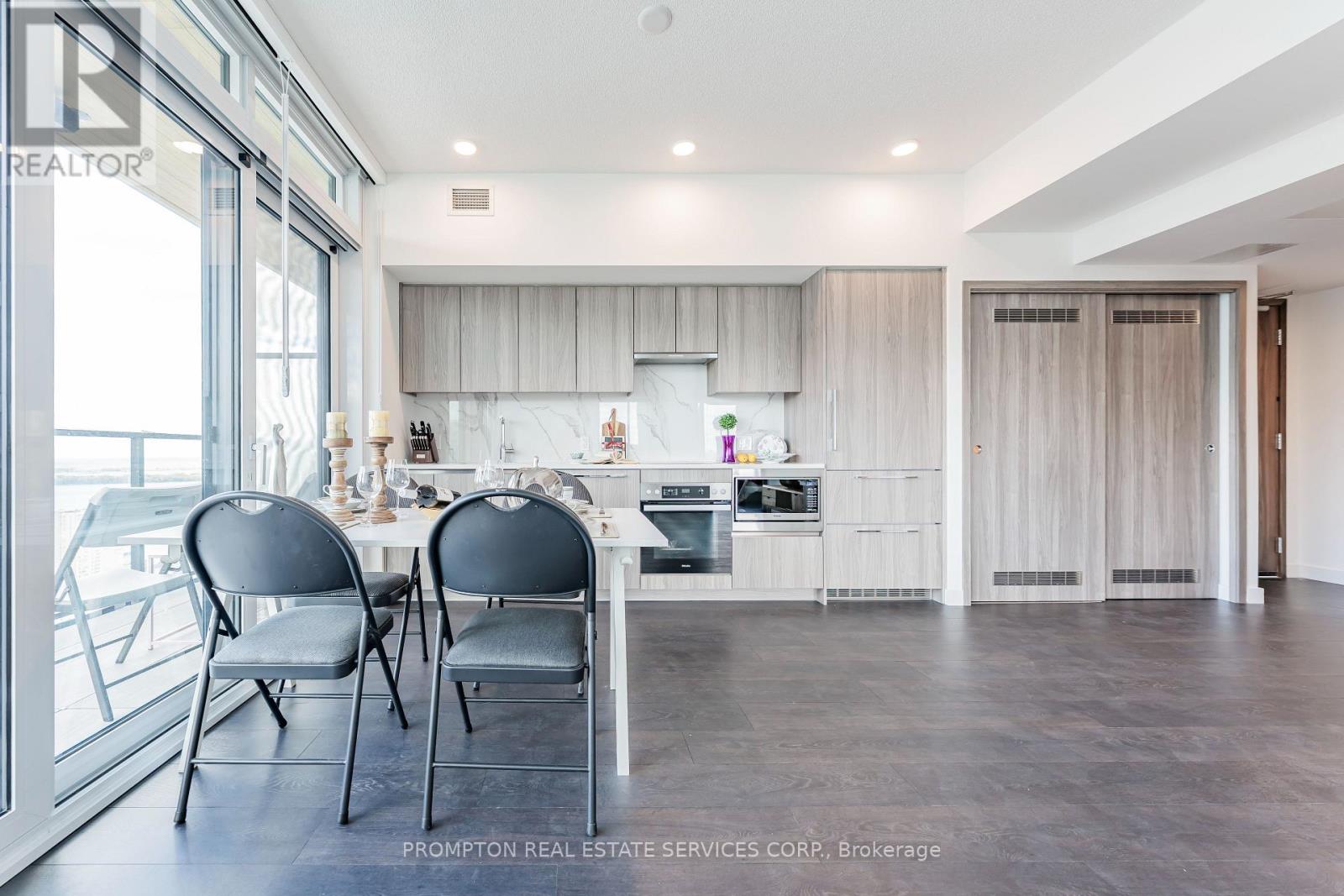 4603 - 1 Concord Cityplace Way, Toronto, Ontario  M5V 0X3 - Photo 13 - C12477196
