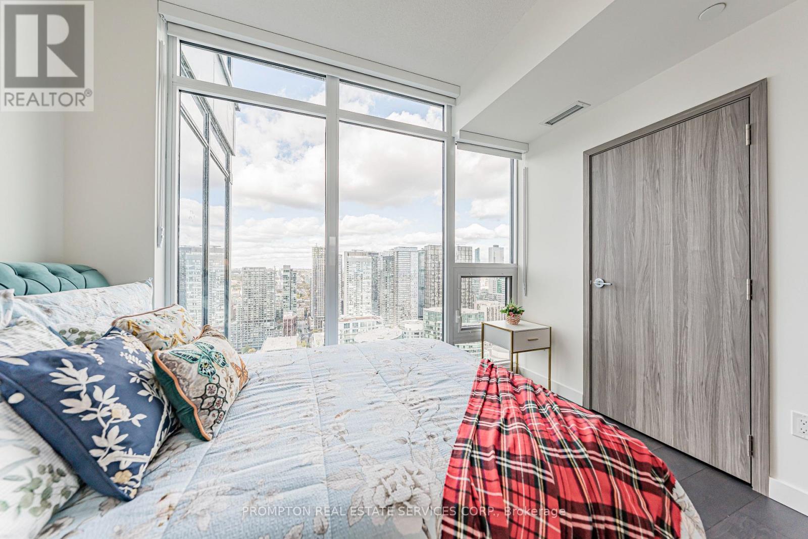 4603 - 1 Concord Cityplace Way, Toronto, Ontario  M5V 0X3 - Photo 20 - C12477196
