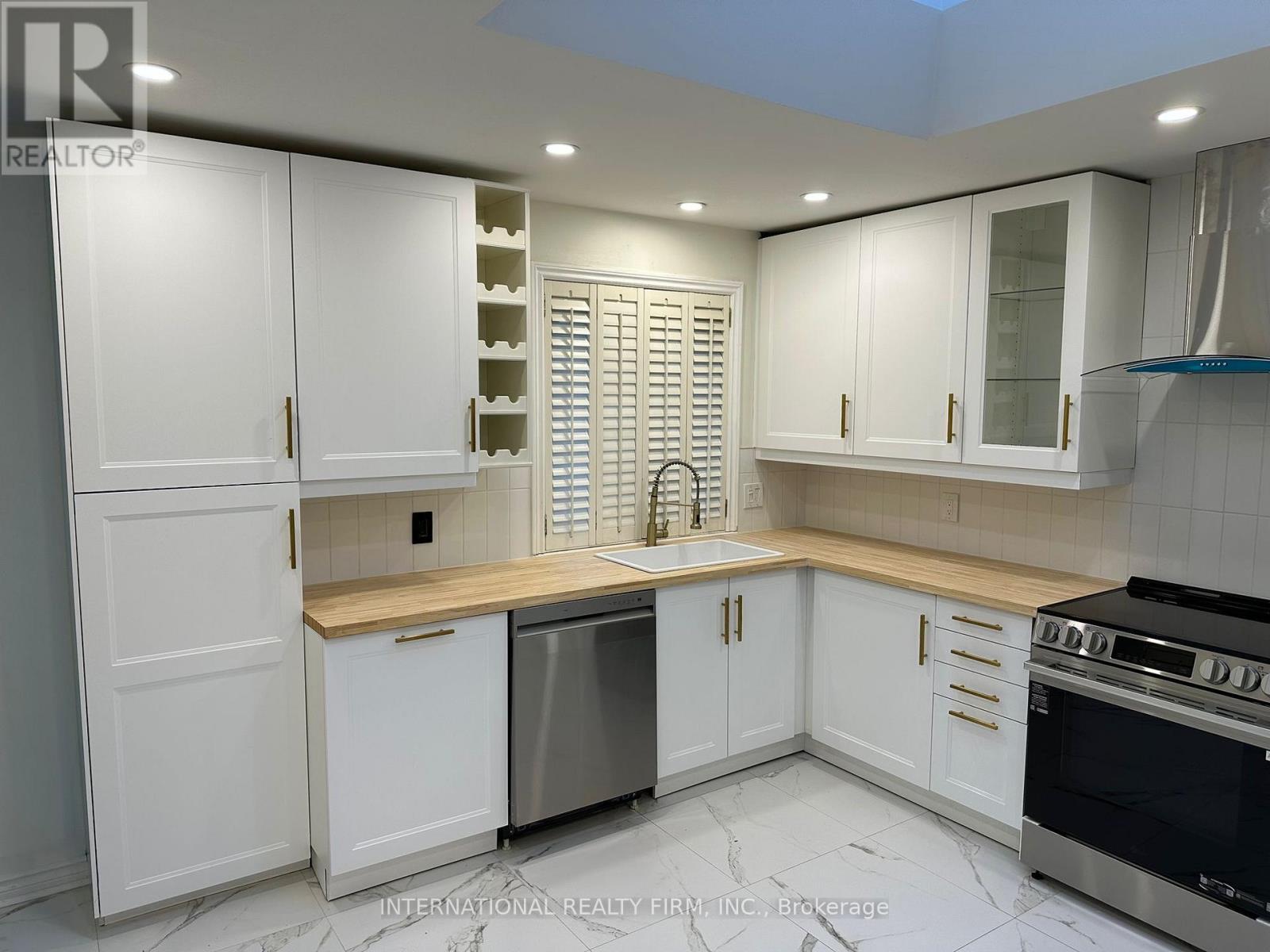 337 Glen Road, Toronto, Ontario  M4W 2X4 - Photo 3 - C12477211