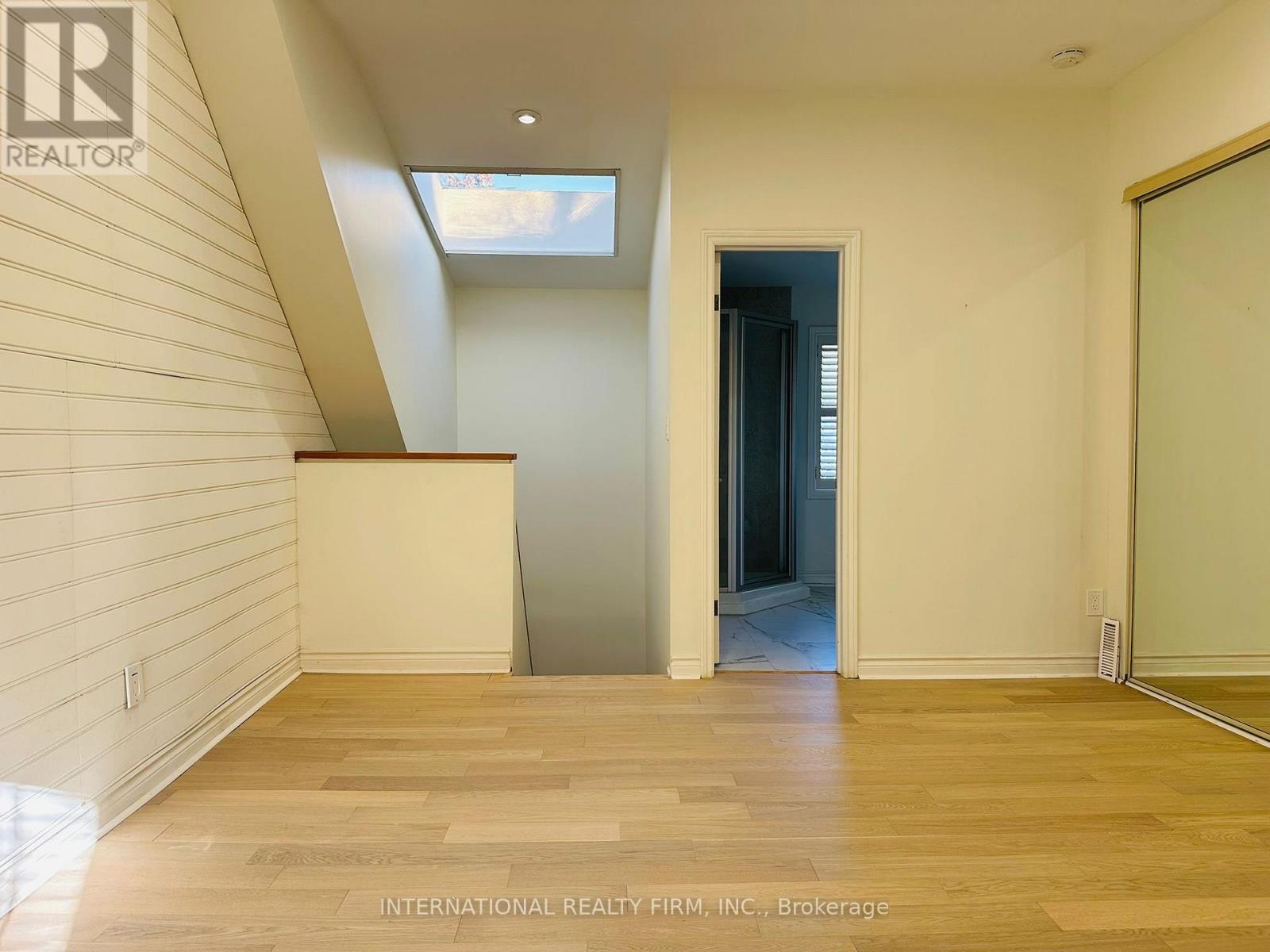 337 Glen Road, Toronto, Ontario  M4W 2X4 - Photo 8 - C12477211