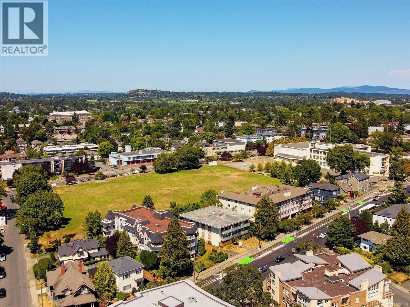 1335 Rudlin St, Victoria, British Columbia  V8V 3R9 - Photo 31 - 1004675