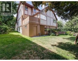 1335 Rudlin St Fernwood