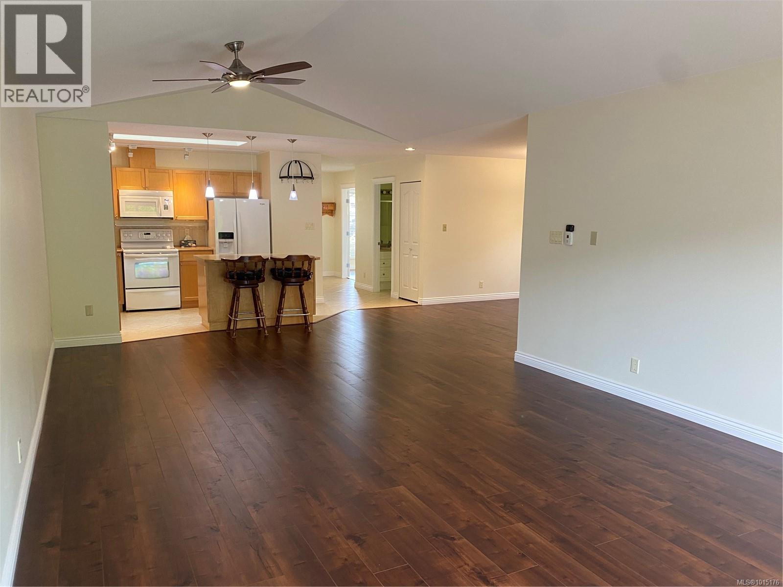 127 1919 St. Andrews Pl, Courtenay, British Columbia V9N 9J4 - Photo 13 - 1015176