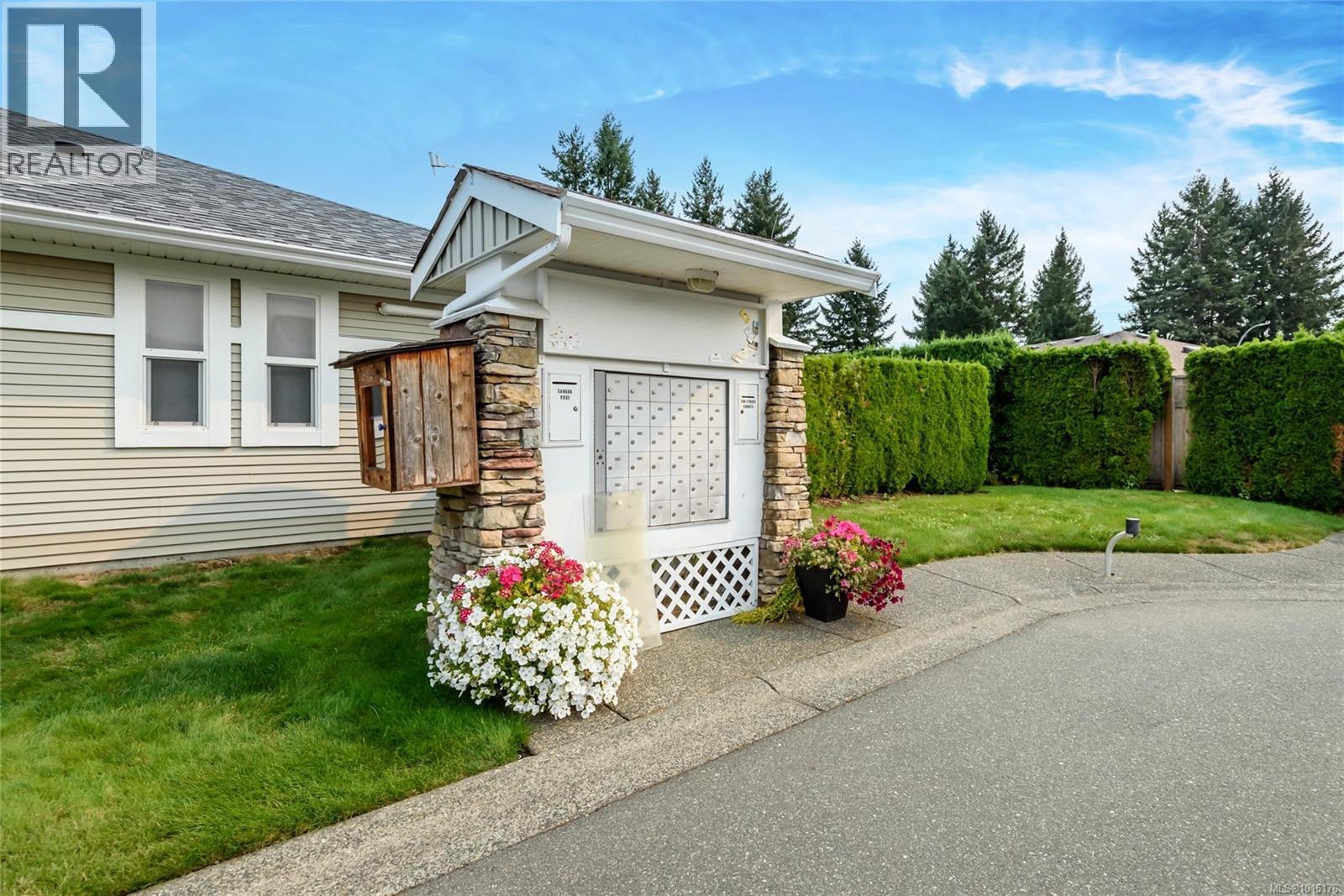 127 1919 St. Andrews Pl, Courtenay, British Columbia V9N 9J4 - Photo 31 - 1015176