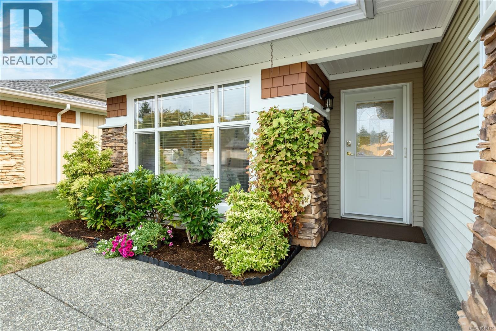 127 1919 St. Andrews Pl, Courtenay, British Columbia V9N 9J4 - Photo 4 - 1015176