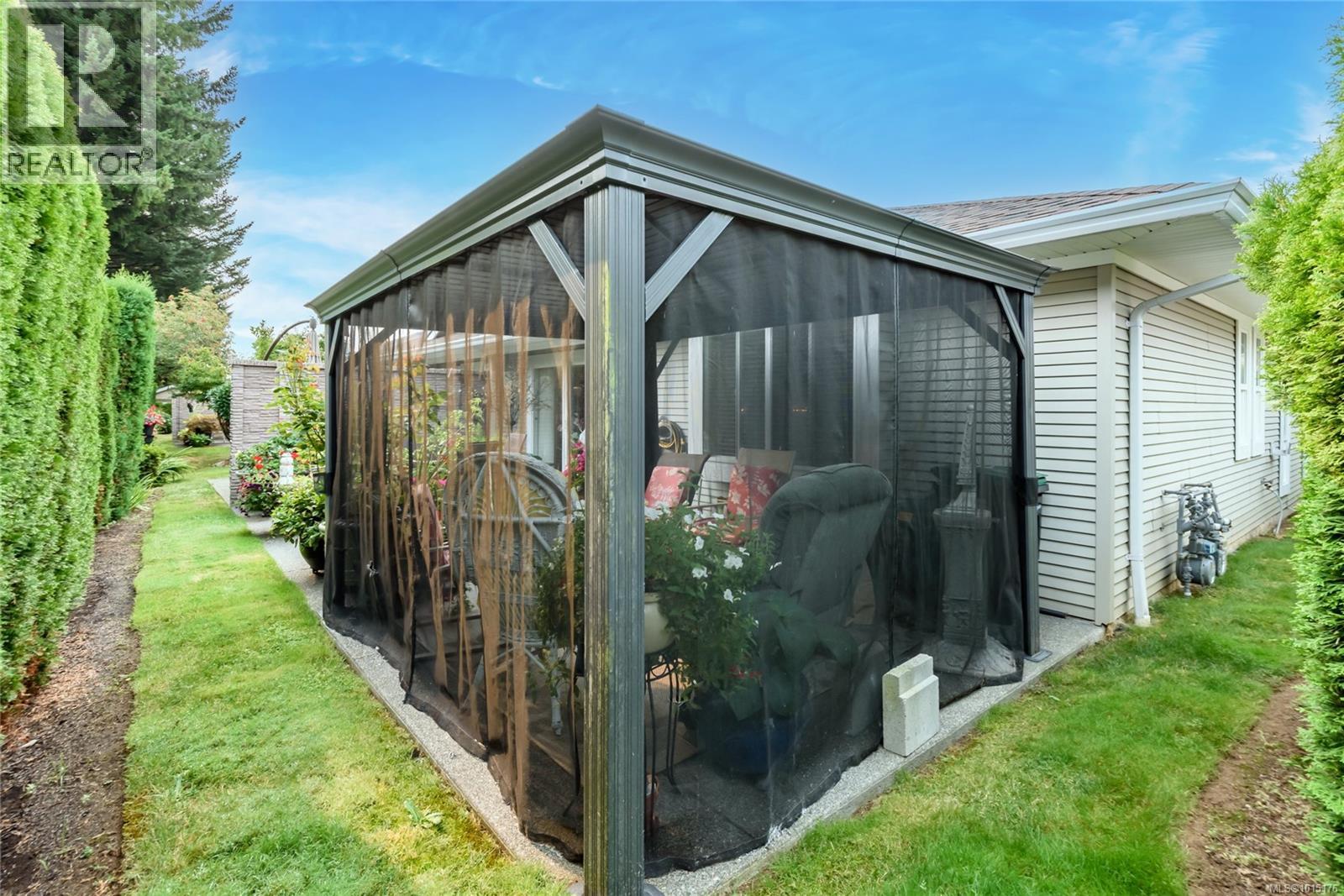 127 1919 St. Andrews Pl, Courtenay, British Columbia V9N 9J4 - Photo 45 - 1015176