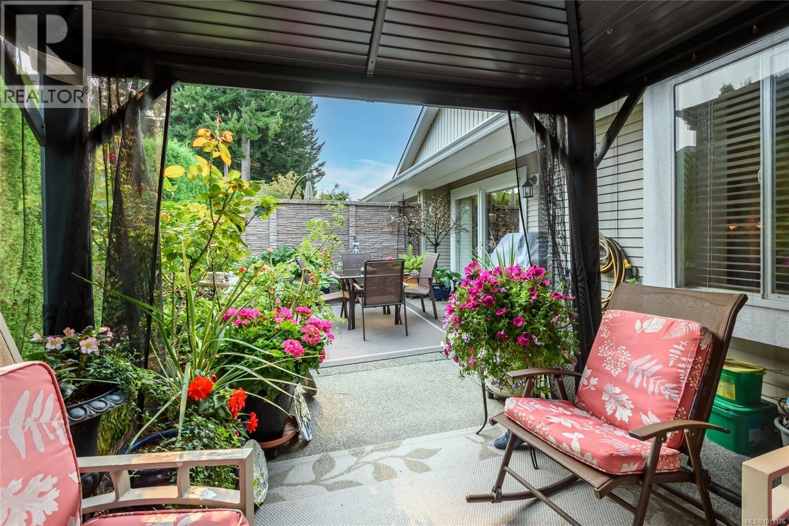 127 1919 St. Andrews Pl, Courtenay, British Columbia V9N 9J4 - Photo 38 - 1015176