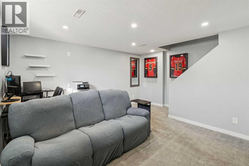 77 Mckenzie Towne Gate Se, Calgary, Alberta  T2Z 4G1 - Photo 32 - A2265247
