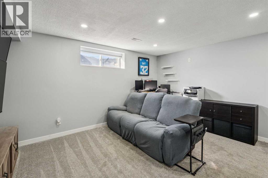 77 Mckenzie Towne Gate Se, Calgary, Alberta  T2Z 4G1 - Photo 31 - A2265247