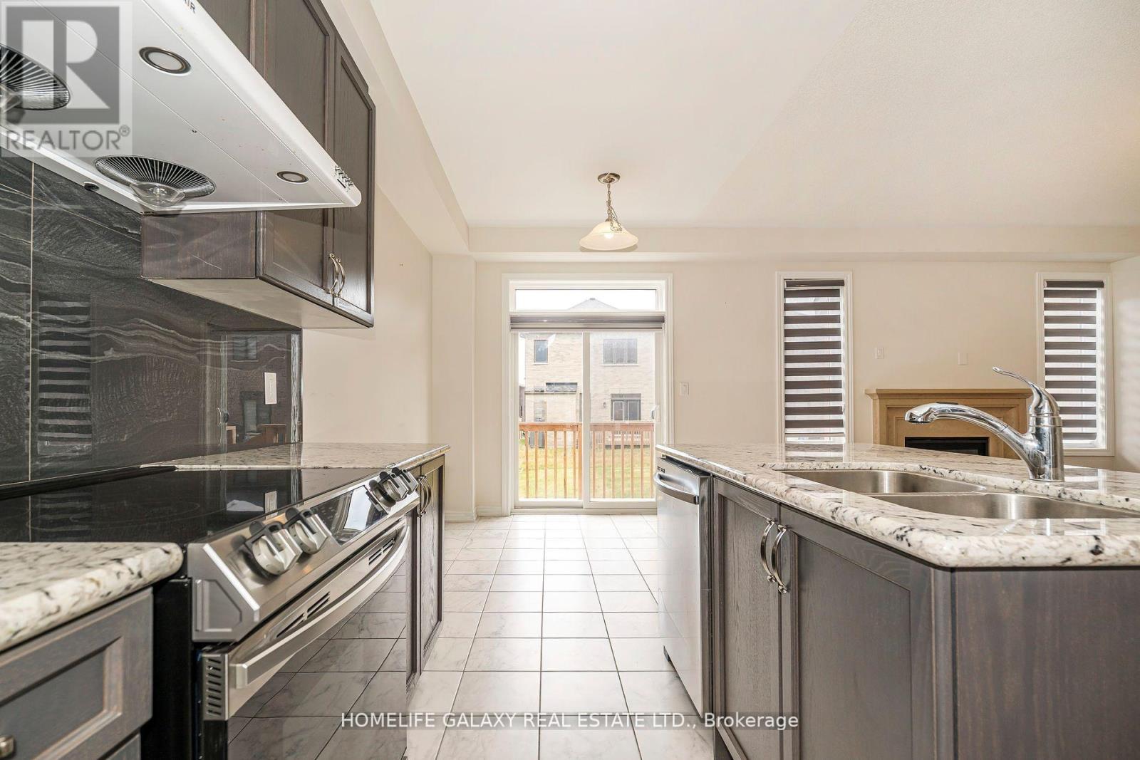 29 Bromfield Street, Whitby, Ontario  L1P 0P8 - Photo 21 - E12477167