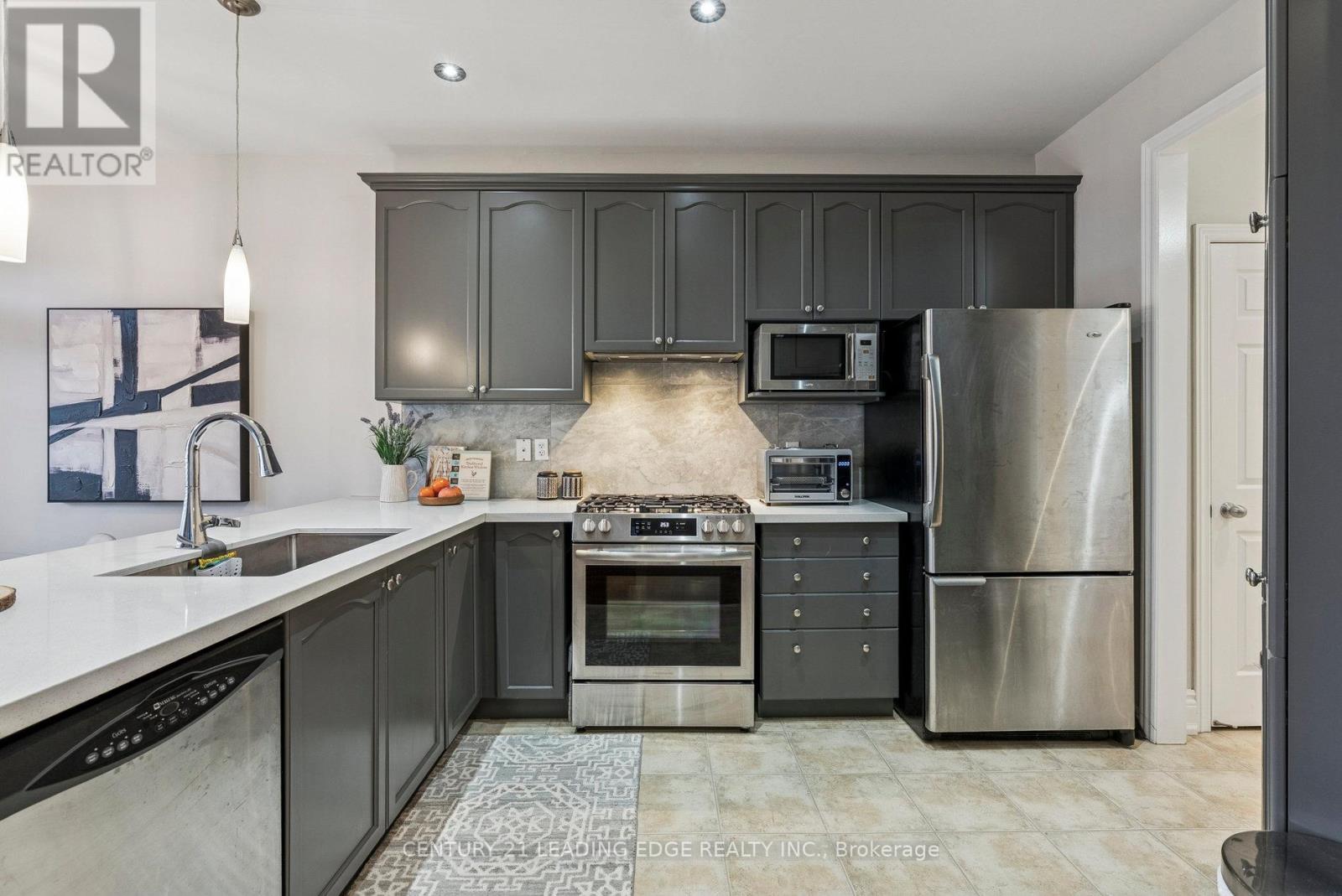 33 Evaridge Drive, Markham, Ontario  L6B 1E7 - Photo 16 - N12477166