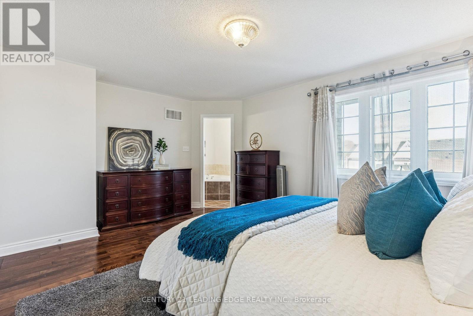 33 Evaridge Drive, Markham, Ontario  L6B 1E7 - Photo 35 - N12477166