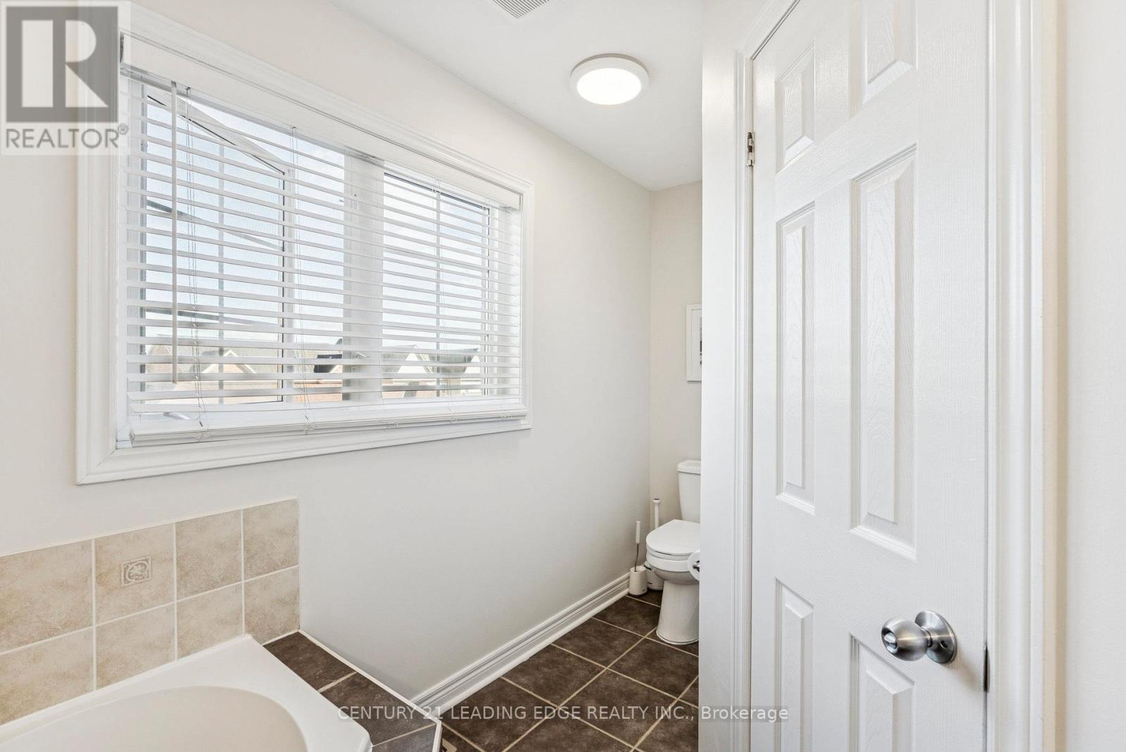 33 Evaridge Drive, Markham, Ontario  L6B 1E7 - Photo 38 - N12477166