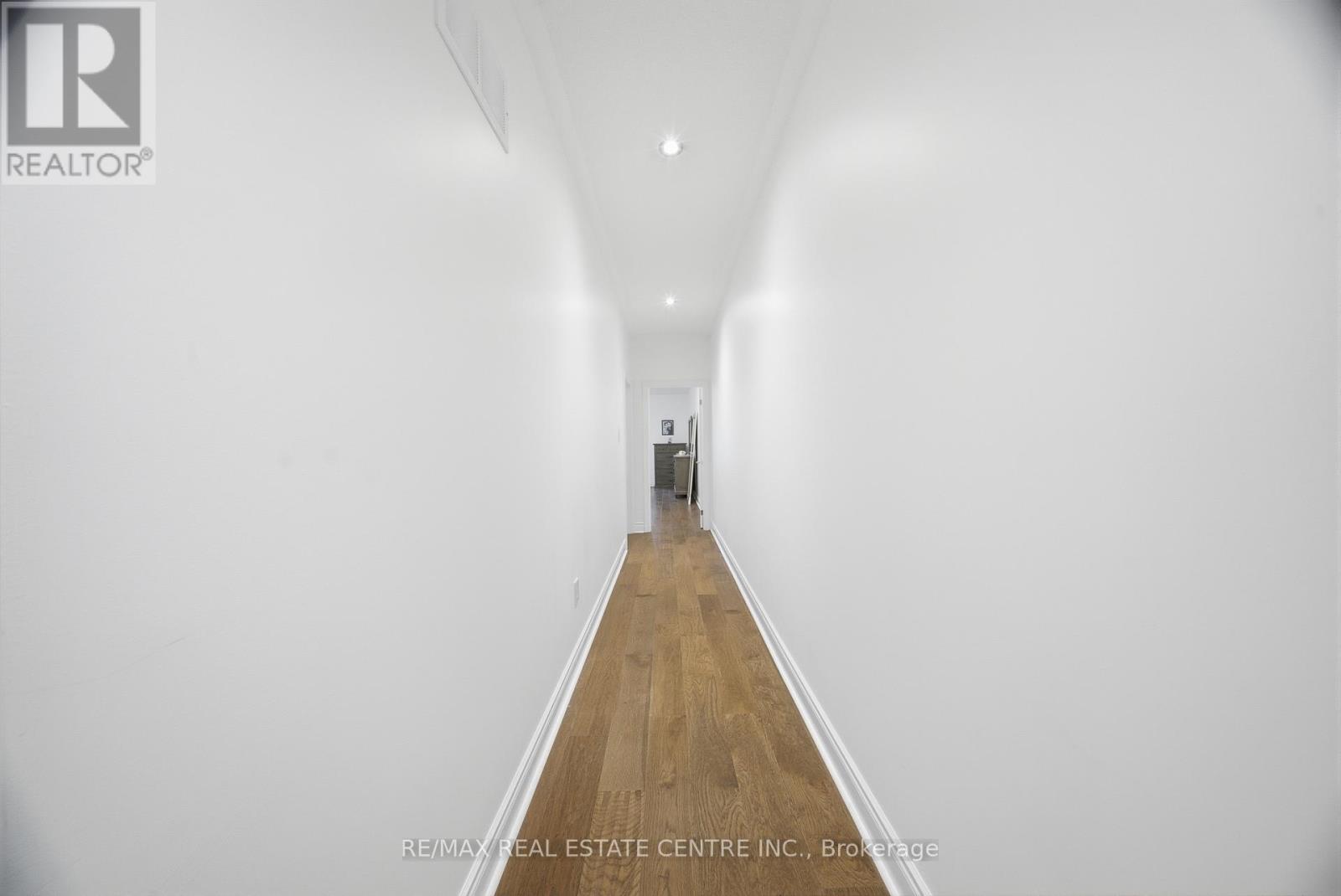 8 Bristlewood Crescent, Vaughan, Ontario  L4J 0H4 - Photo 26 - N12477169