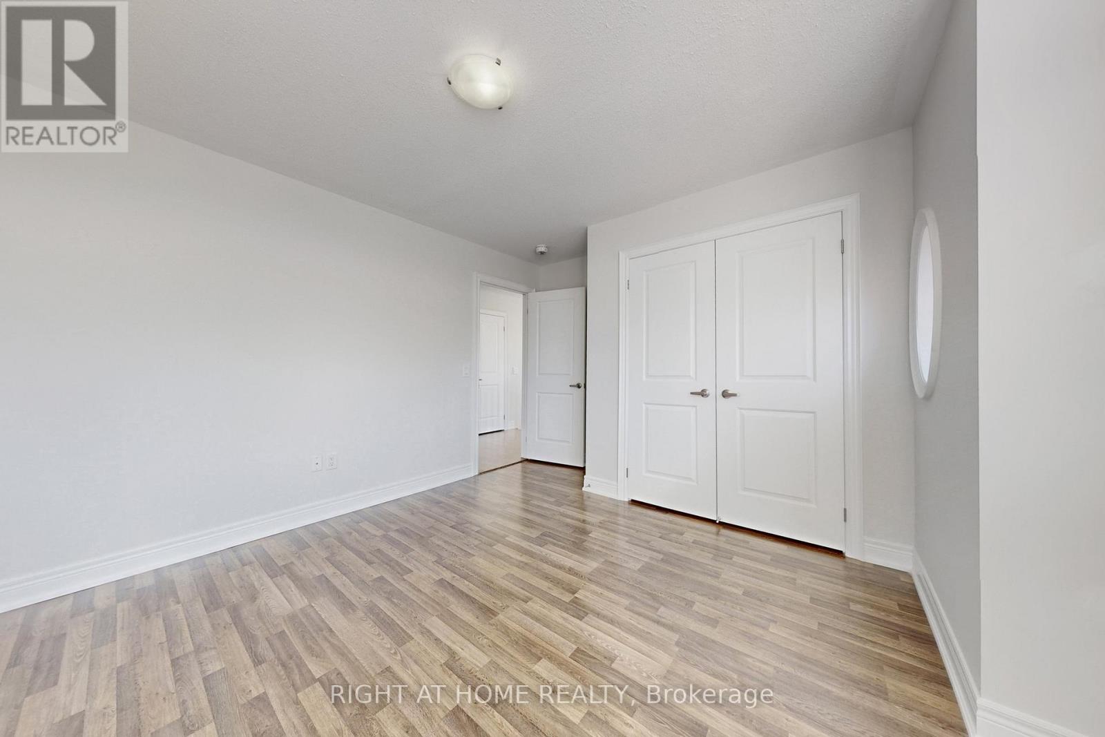 11 Robert Wilson Crescent, Georgina, Ontario  L4P 0G8 - Photo 41 - N12477183