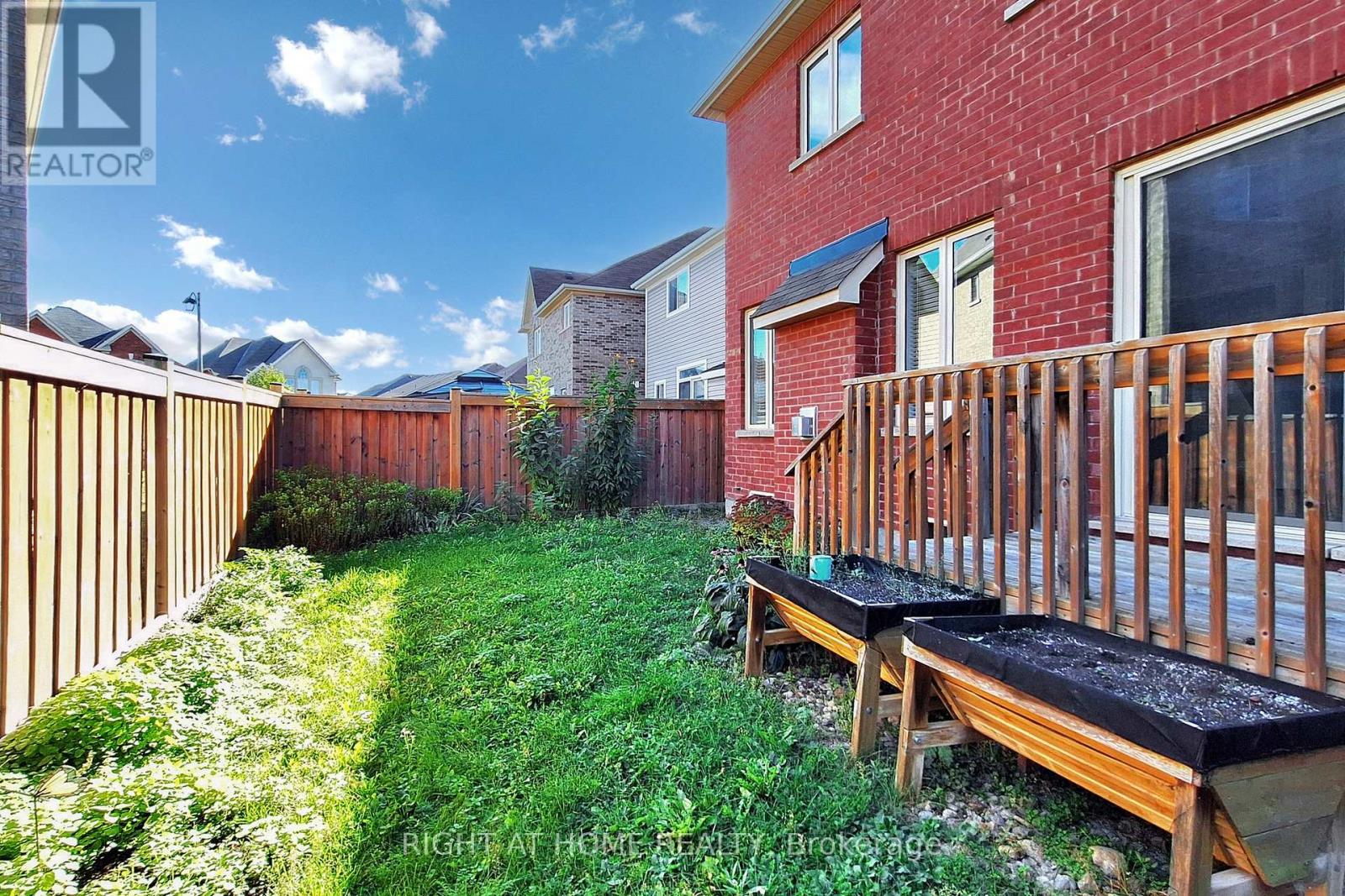 11 Robert Wilson Crescent, Georgina, Ontario  L4P 0G8 - Photo 47 - N12477197