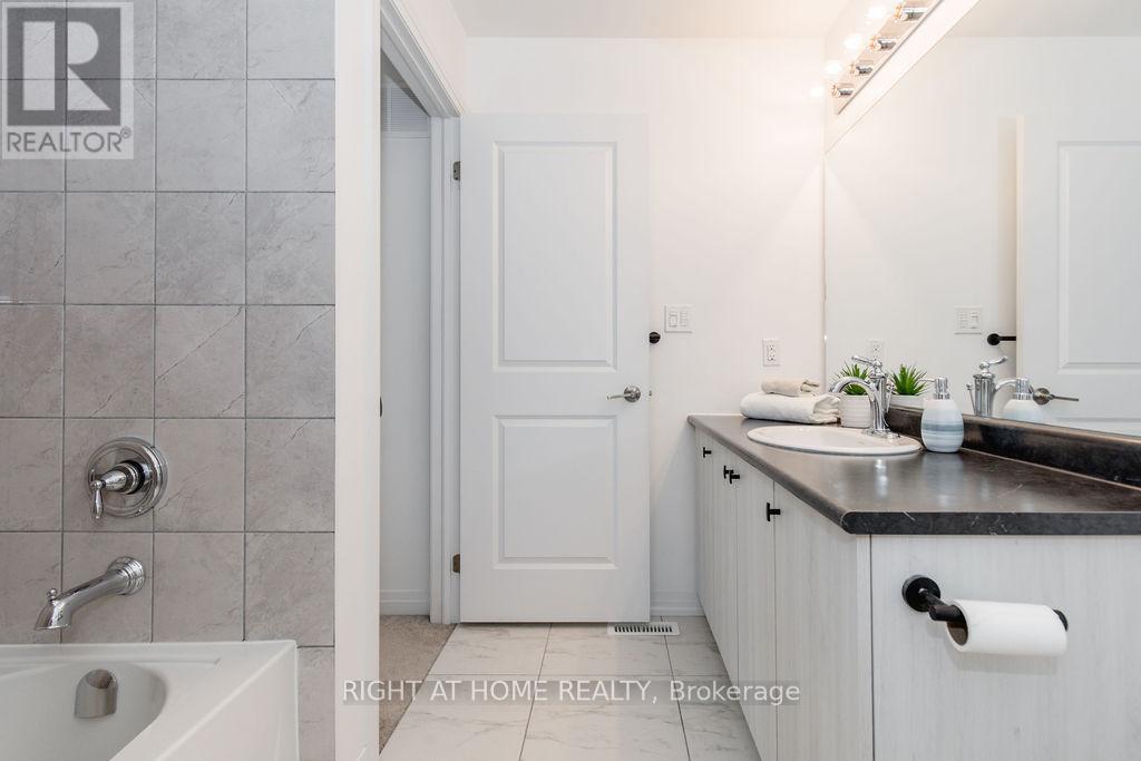 20 Andean Lane, Barrie, Ontario  L9J 0J4 - Photo 46 - S12477202