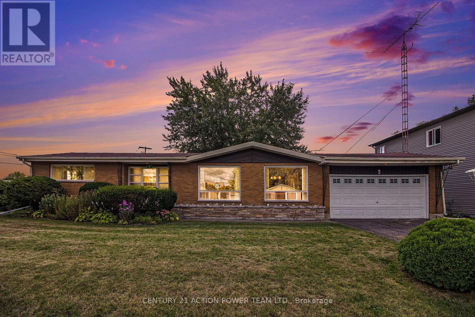 2 CHAMPAGNE STREET, North Stormont, Ontario