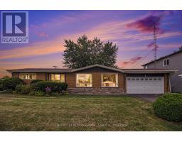 2 Champagne Street, North Stormont, Ca