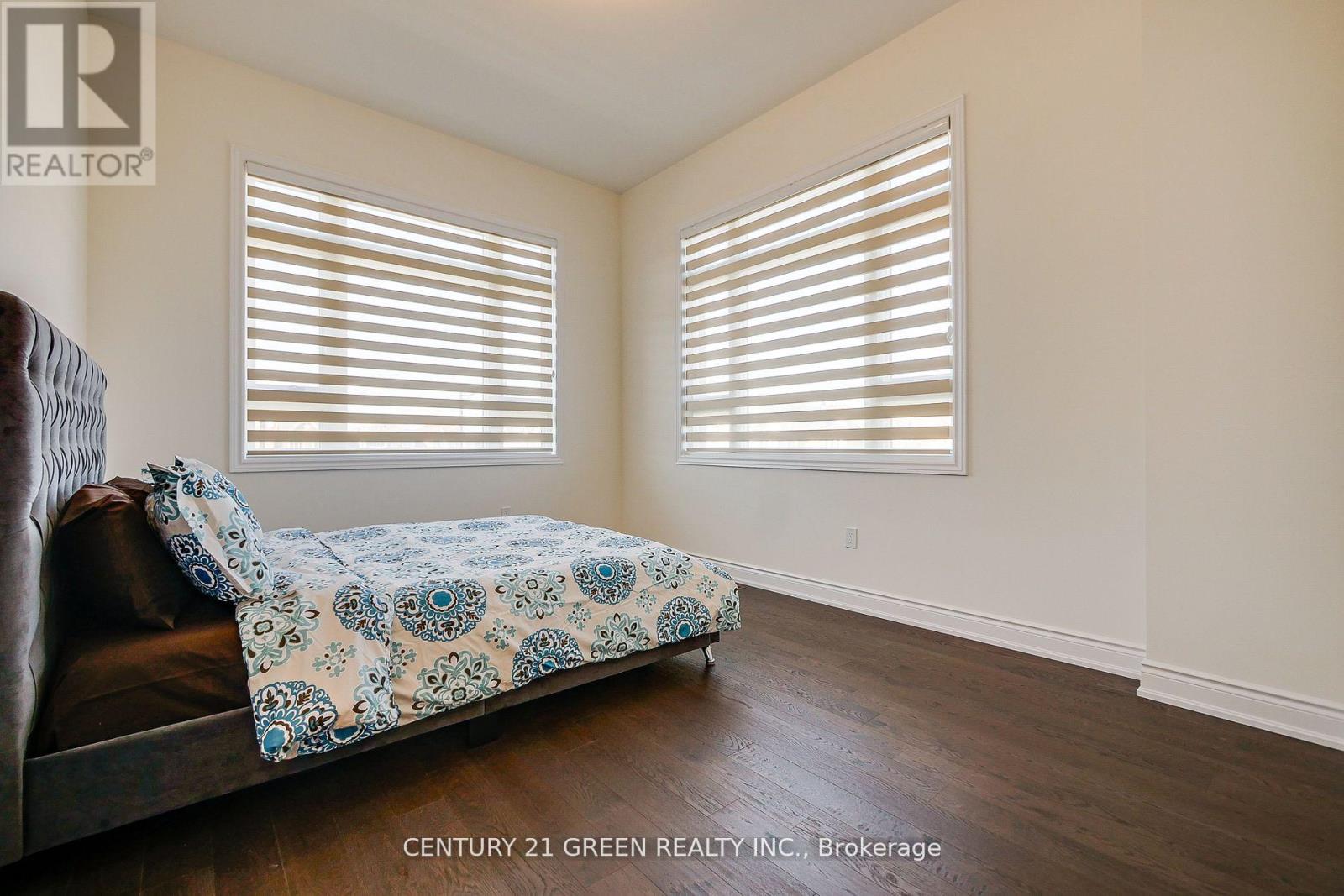 Upper Level - 36 Brentwick Drive, Brampton, Ontario  L6X 3B4 - Photo 11 - W12477160