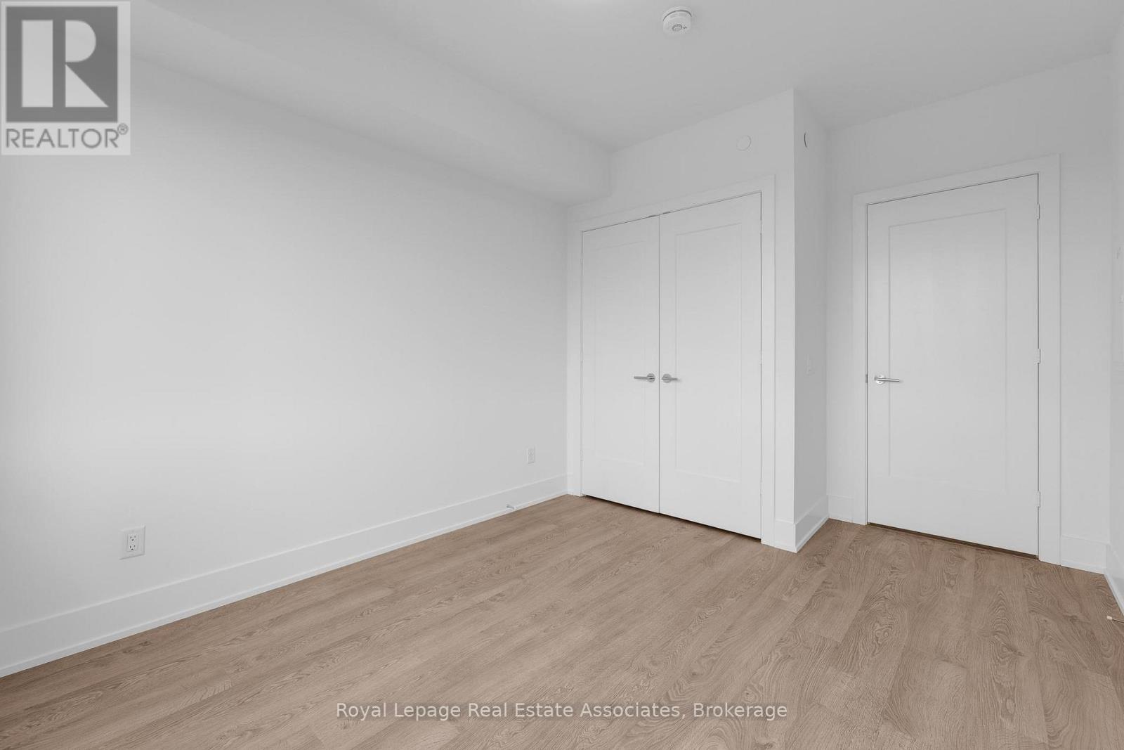 421 - 259 The Kingsway, Toronto, Ontario  M9A 0G2 - Photo 14 - W12477191