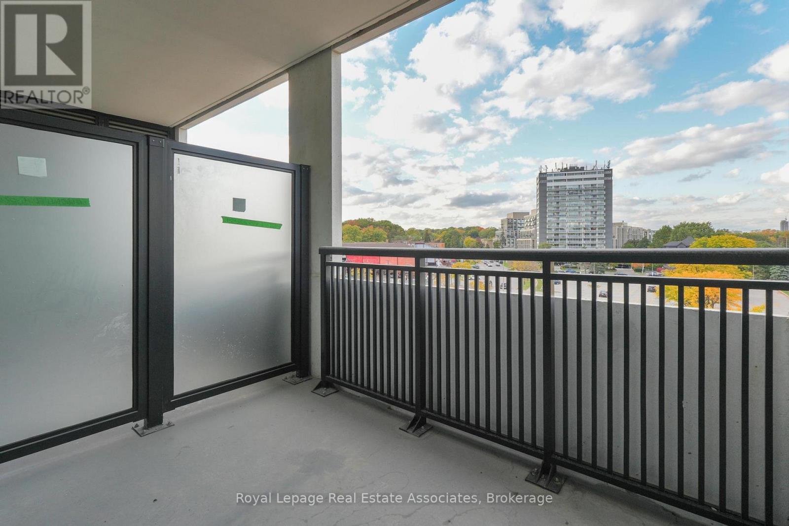 421 - 259 The Kingsway, Toronto, Ontario  M9A 0G2 - Photo 7 - W12477191