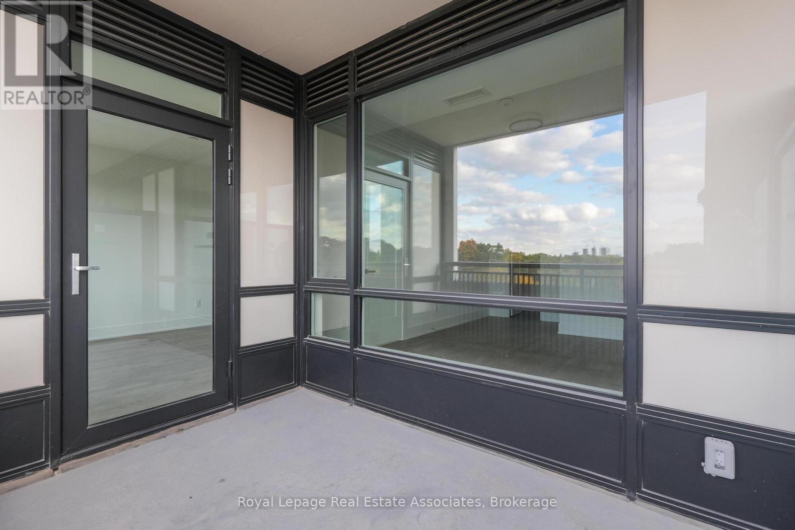 421 - 259 The Kingsway, Toronto, Ontario  M9A 0G2 - Photo 9 - W12477191