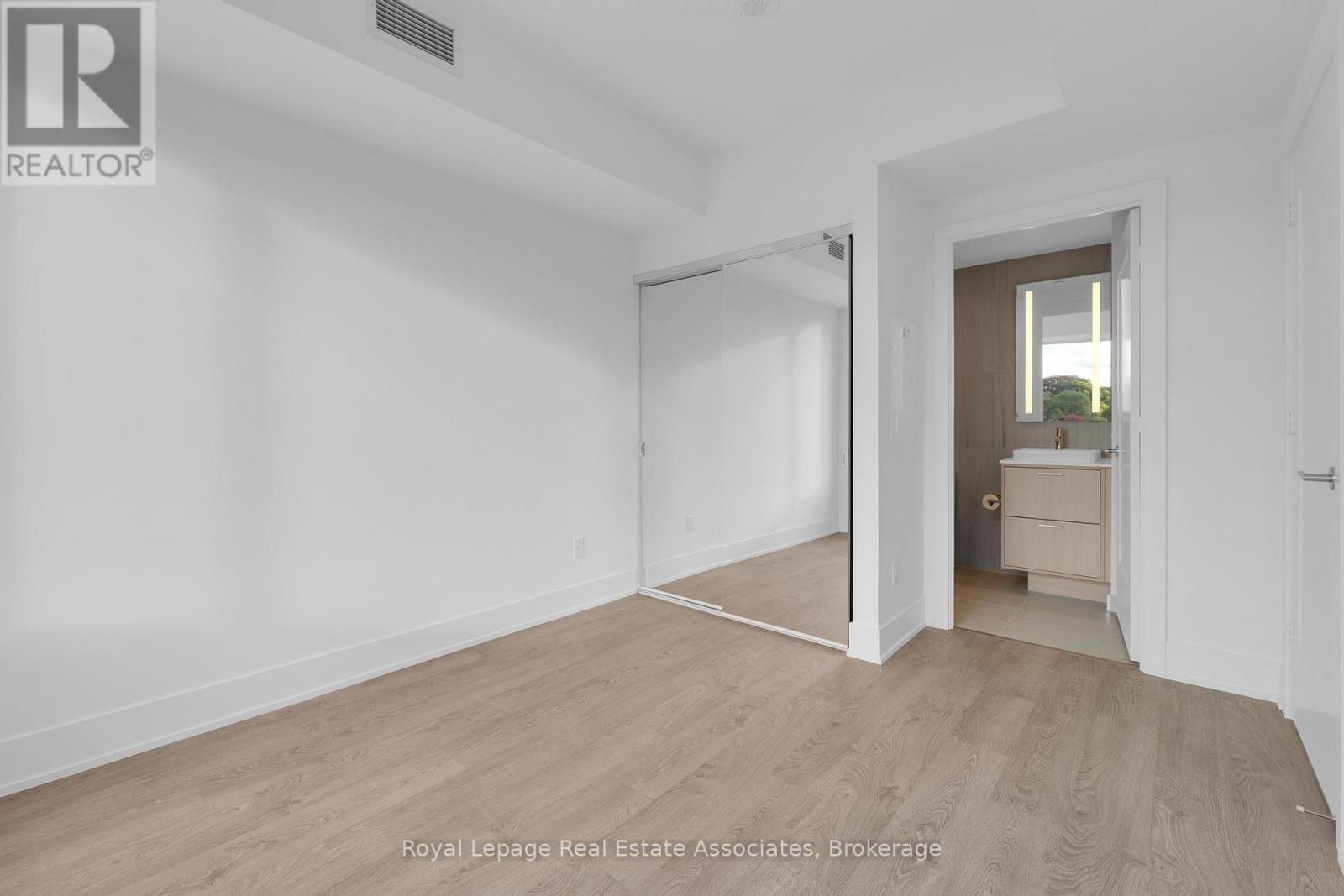 415 - 259 The Kingsway, Toronto, Ontario  M9A 0G2 - Photo 17 - W12477195