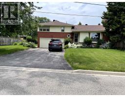 82 ROY DRIVE, Mississauga, Ontario
