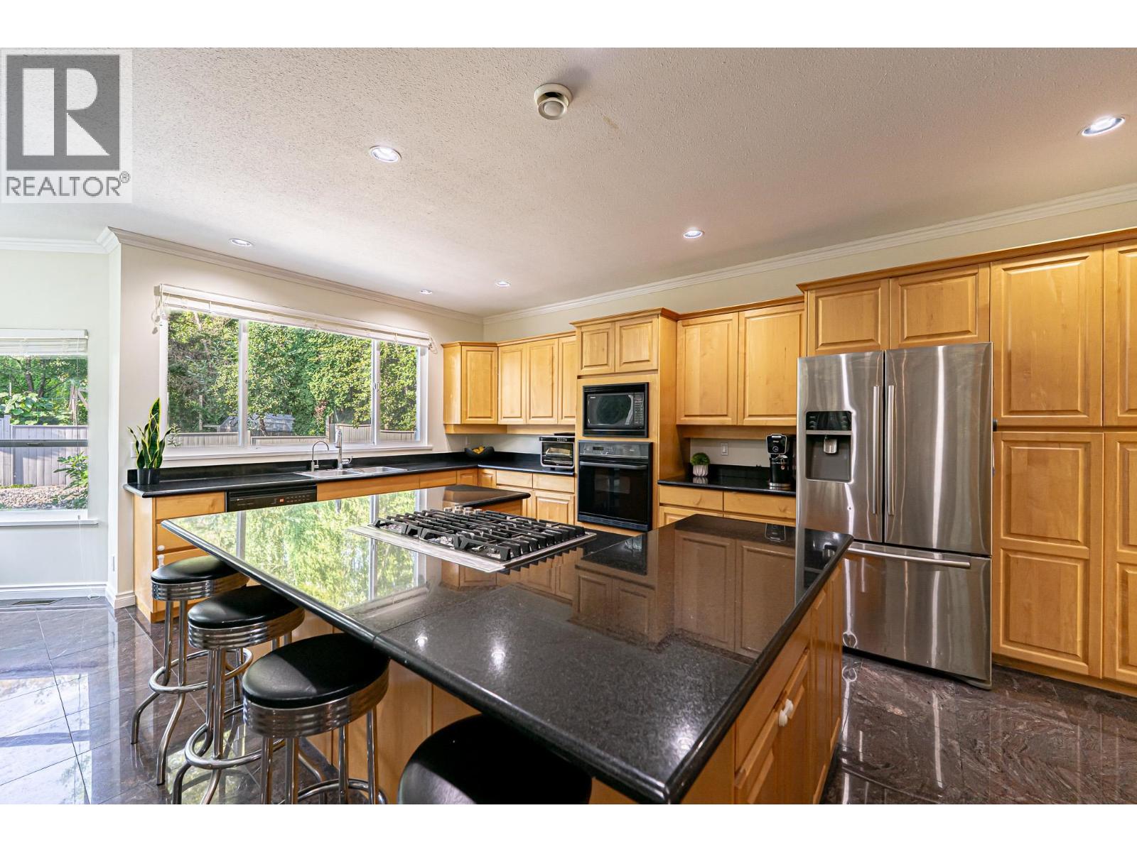 Property at 3169 ARROWSMITH PLACE image 3